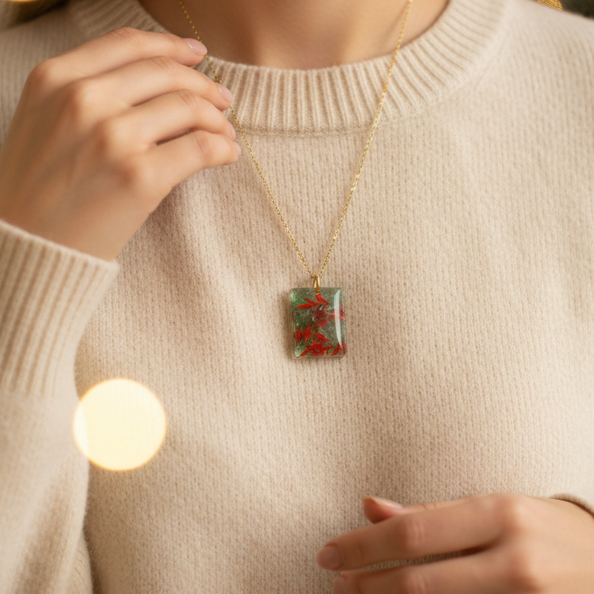 Red & Green Dried Flower Resin Necklace, Christmas Gift