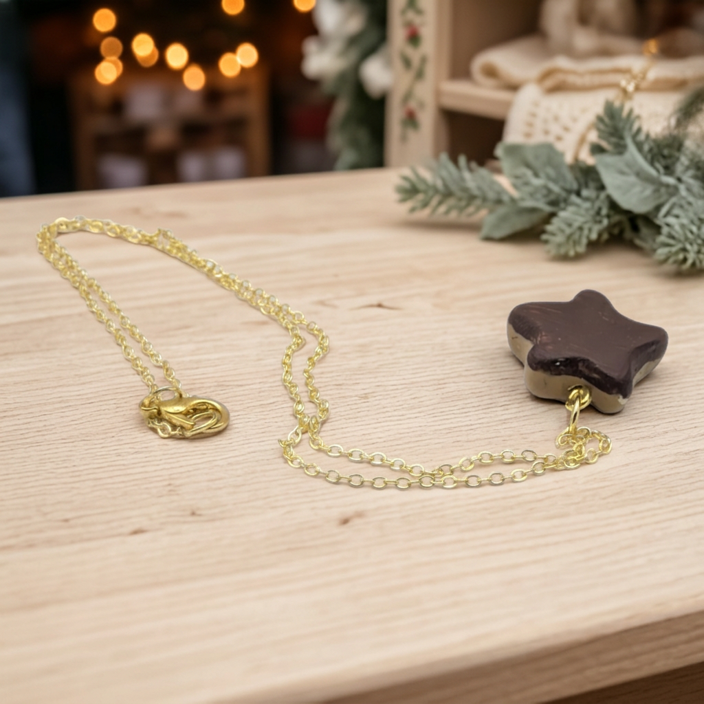 Festive back and chain detail miniature lebkuchen star cookie necklace 